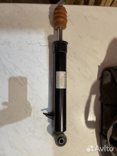 Амортизатор задний BMW X5 e70