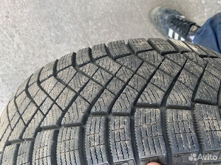 Pirelli Ice Zero 2 205/55 R16 91T