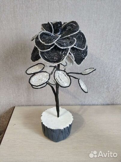 Цветы из бисера