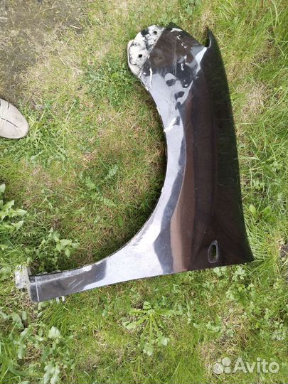 Крыло renault logan 2