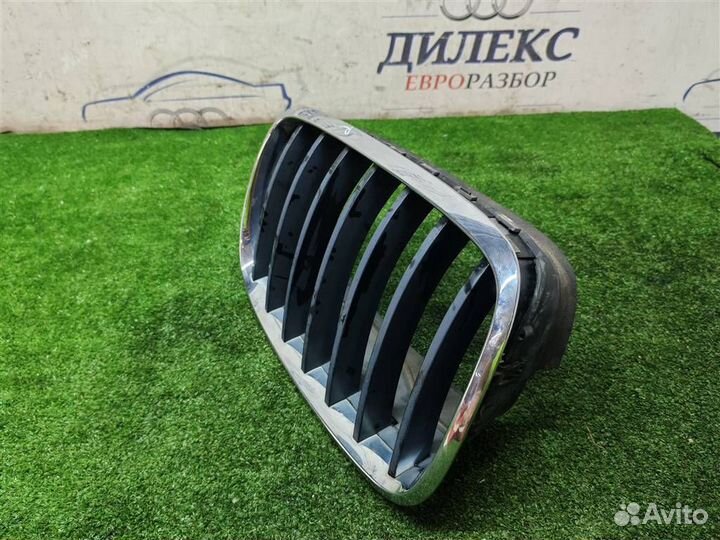 Решетка радиатора правая BMW X5 E70 2007-2013