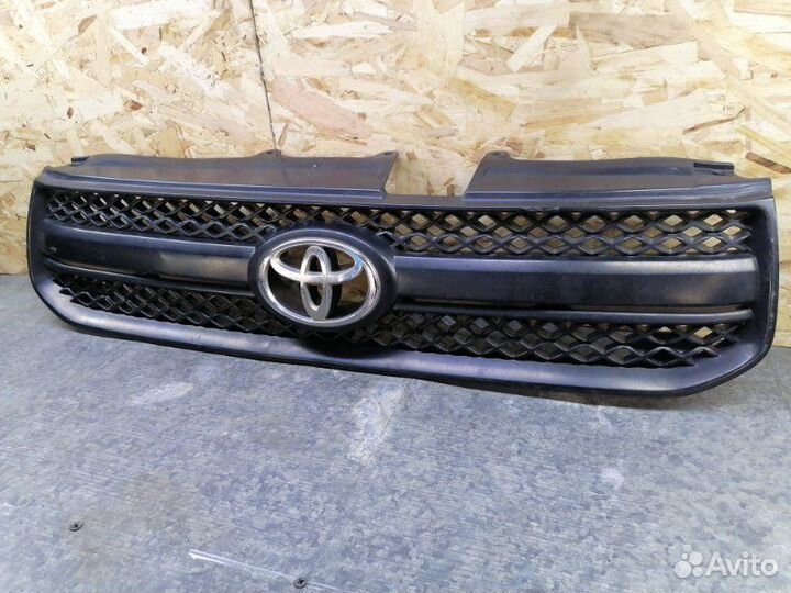Решетка радиатора Toyota Rav4 ACA20 1azfe