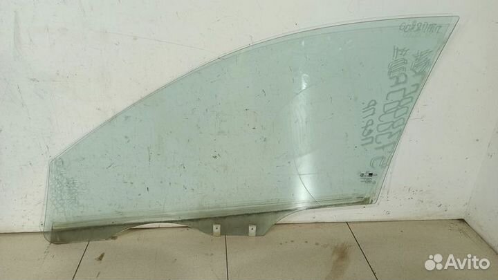 Стекло передней правой двери
