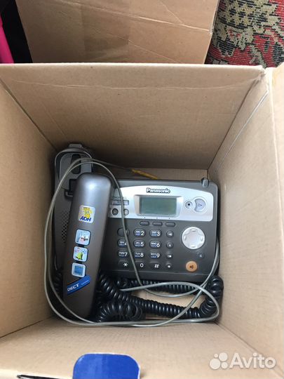 Телефон с автоответчиком