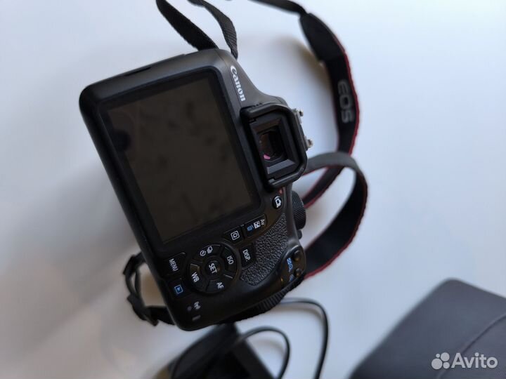 Зеркальный фотоаппарат canon eos 1300d