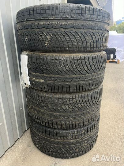Michelin Pilot Alpin 245/40 R19 и 275/35 R19