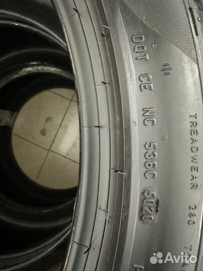 Pirelli P Zero PZ4 295/35 R21 и 315/35 R21 111Y