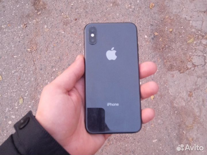 iPhone X, 64 ГБ