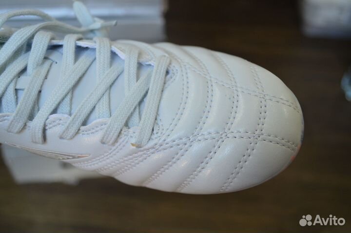 Бутсы muzuno creation morelia neo3