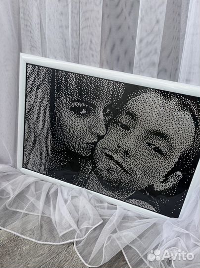 Портрет из страз на заказ