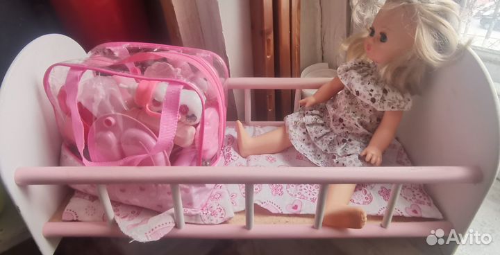 Кроватка игрушечная с куклой