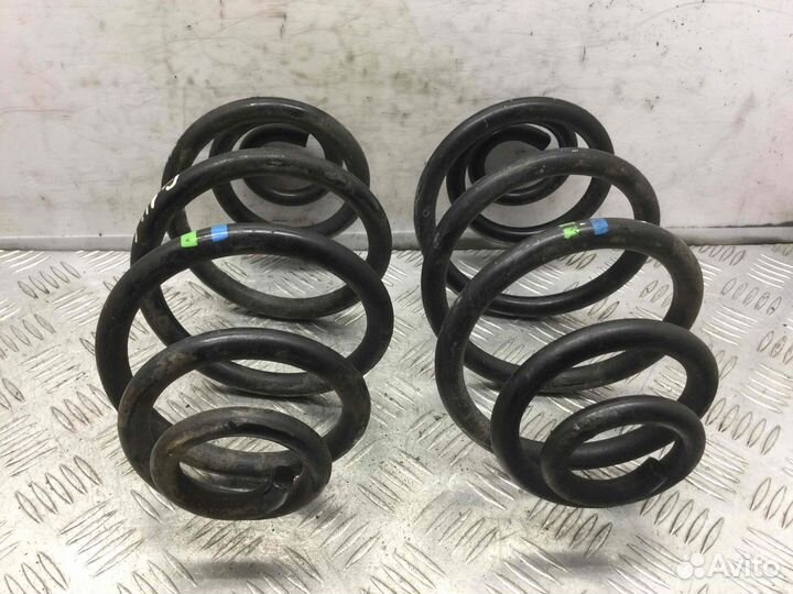 Пружина задняя Volkswagen Passat Akn