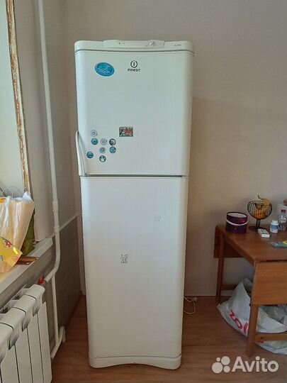 Холодильник indesit no frost