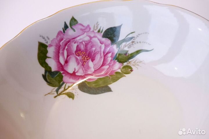 В доставке Салатник 