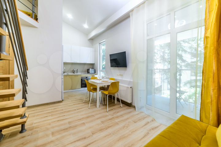 2-к. квартира, 55 м², 3/3 эт.