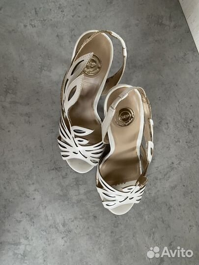 Босоножки женские 36 размер