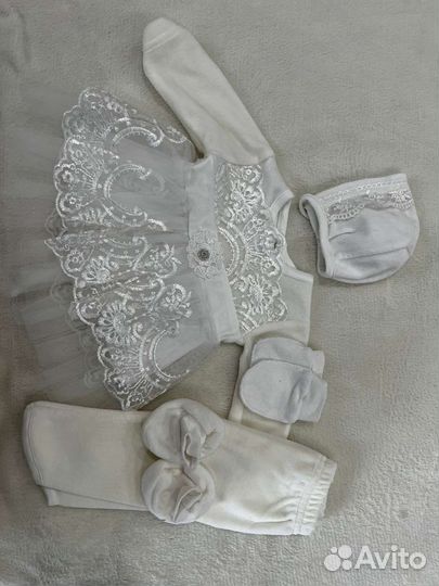 Комплект на выписку для девочки