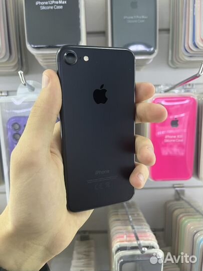 iPhone 7, 32 ГБ