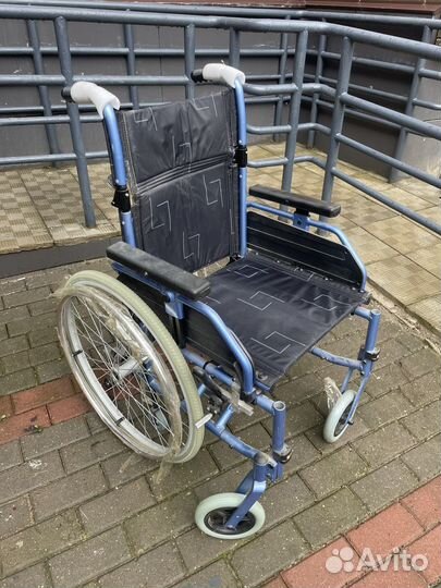 Инвалидная коляска