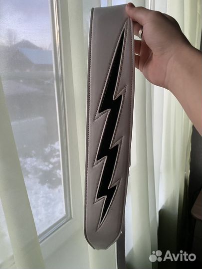 Кожаный ремень для гитары