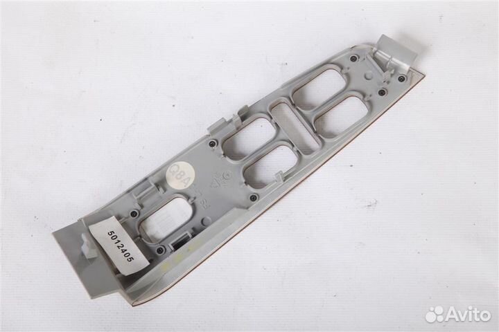 Накладка двери передней левой Mercedes-Benz W220