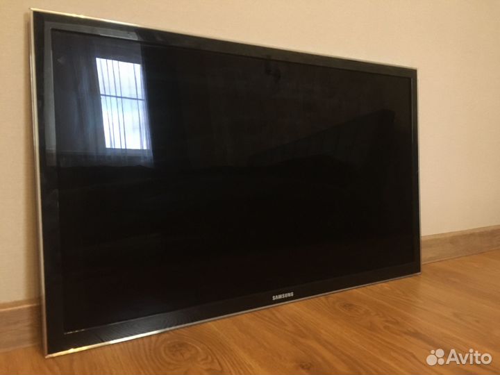 Телевизор Samsung ue40d5000pw