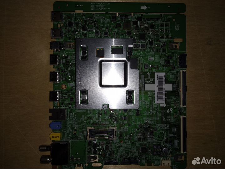 TV samsung UE40MU6100U; UE49KU6300U