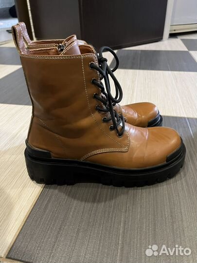 Ботинки женские