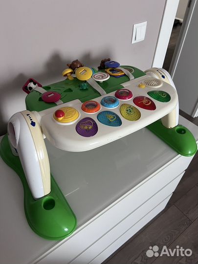 Развивающий стол chicco