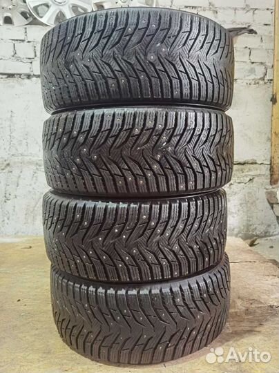 Kumho WinterCraft Ice WI31 225/45 R17 84T