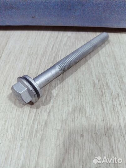 Болт Renault scenic 2