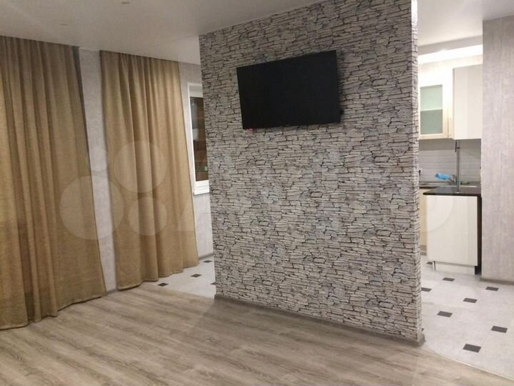 2-к. квартира, 53 м², 5/17 эт.