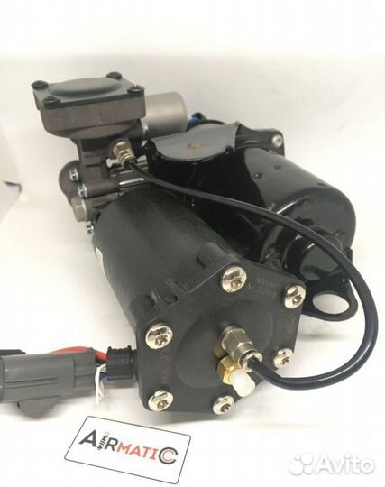 Компрессор hitachi LR023964 Land Rover Range Rover