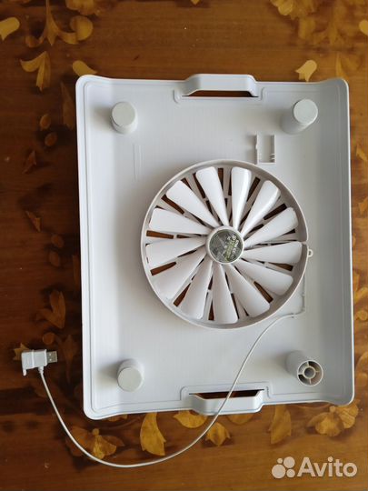 Подставка с вентилятором для ноутбука
