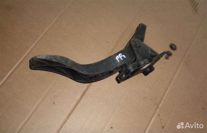 Педаль газа Ford Focus DBW eydk 2004