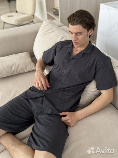 Костюм мужской двойка