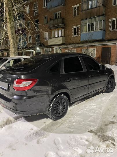 LADA Granta 1.6 МТ, 2015, 130 000 км