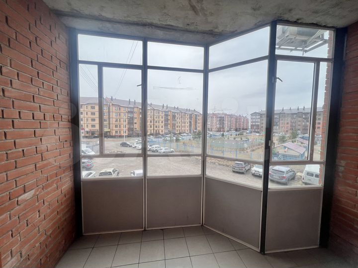 3-к. квартира, 86 м², 2/5 эт.
