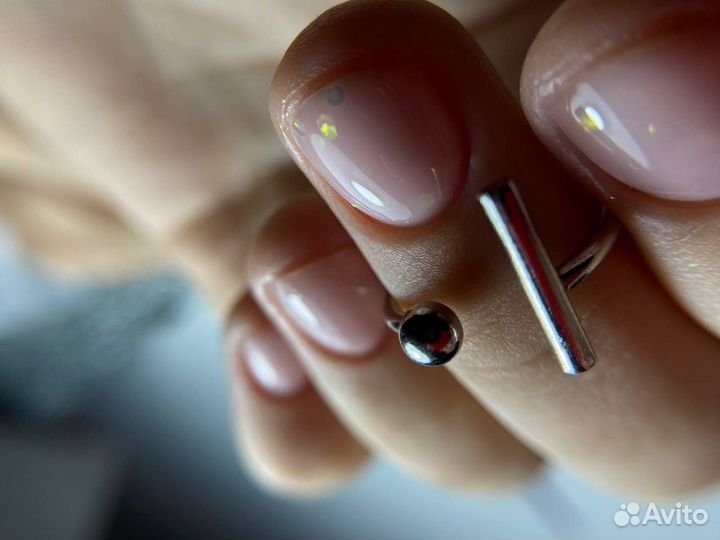 Модель на маникюр с покрытием