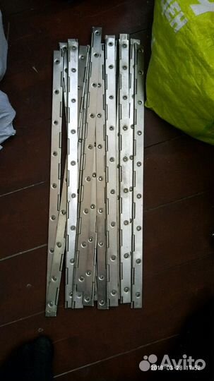 Петля рояльная 40см