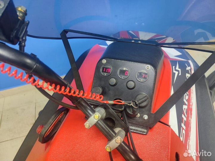 Снегоход Sharmax (шармакс) SHP-680 red красный б/у