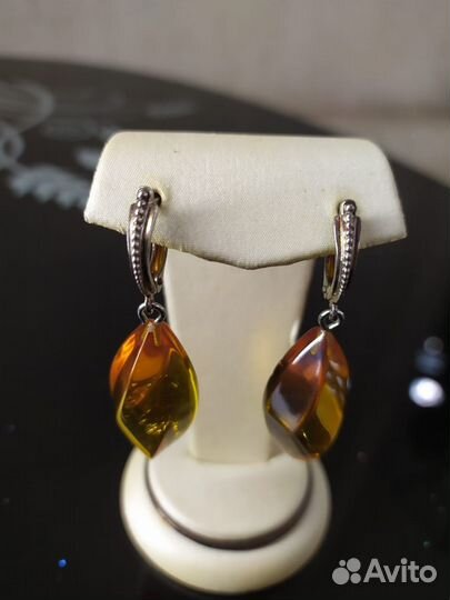 Серьги из янтаря