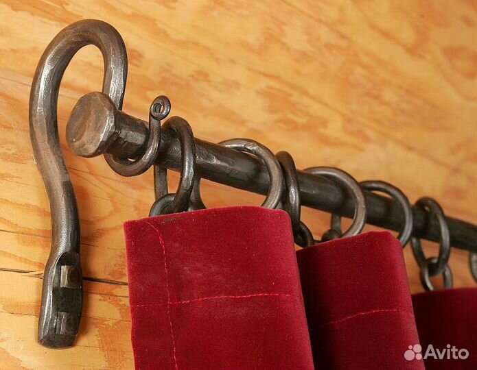 Кованый карниз