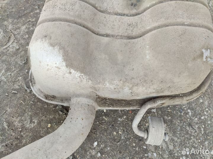 Глушитель средняя задняя часть 2,0 CBA Passat B6