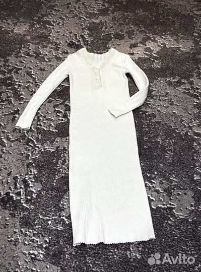 Платье лапша трикотажное бежевое