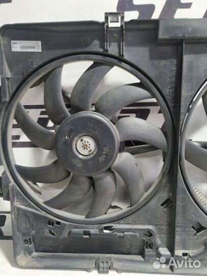 Диффузор вентиляторов всборе Audi A4 B8 2007—2012