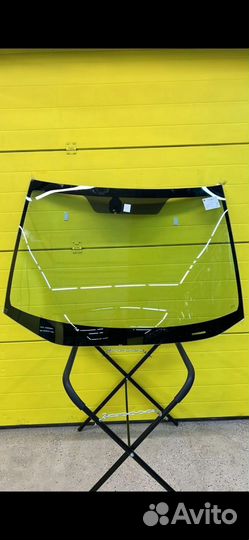 Лобовое стекло на Citroen C5