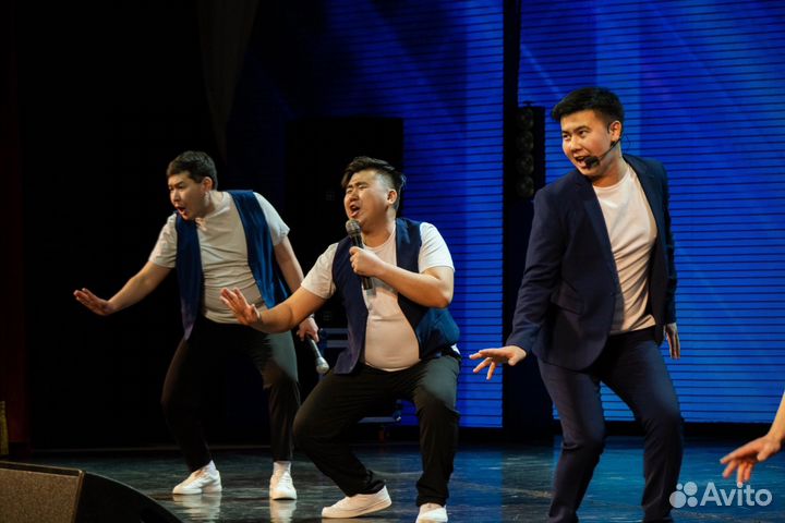 Ведущий на корпоратив