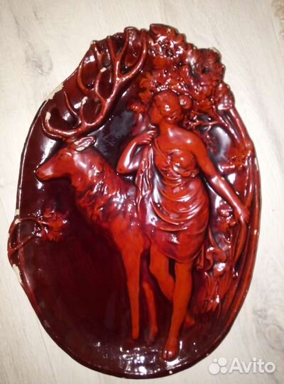 Панно из гипса