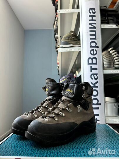 Трекинговая обувь Аренда